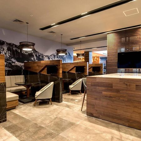 Courtyard By Marriott San Luis Potosi, Los Lagos Dış mekan fotoğraf