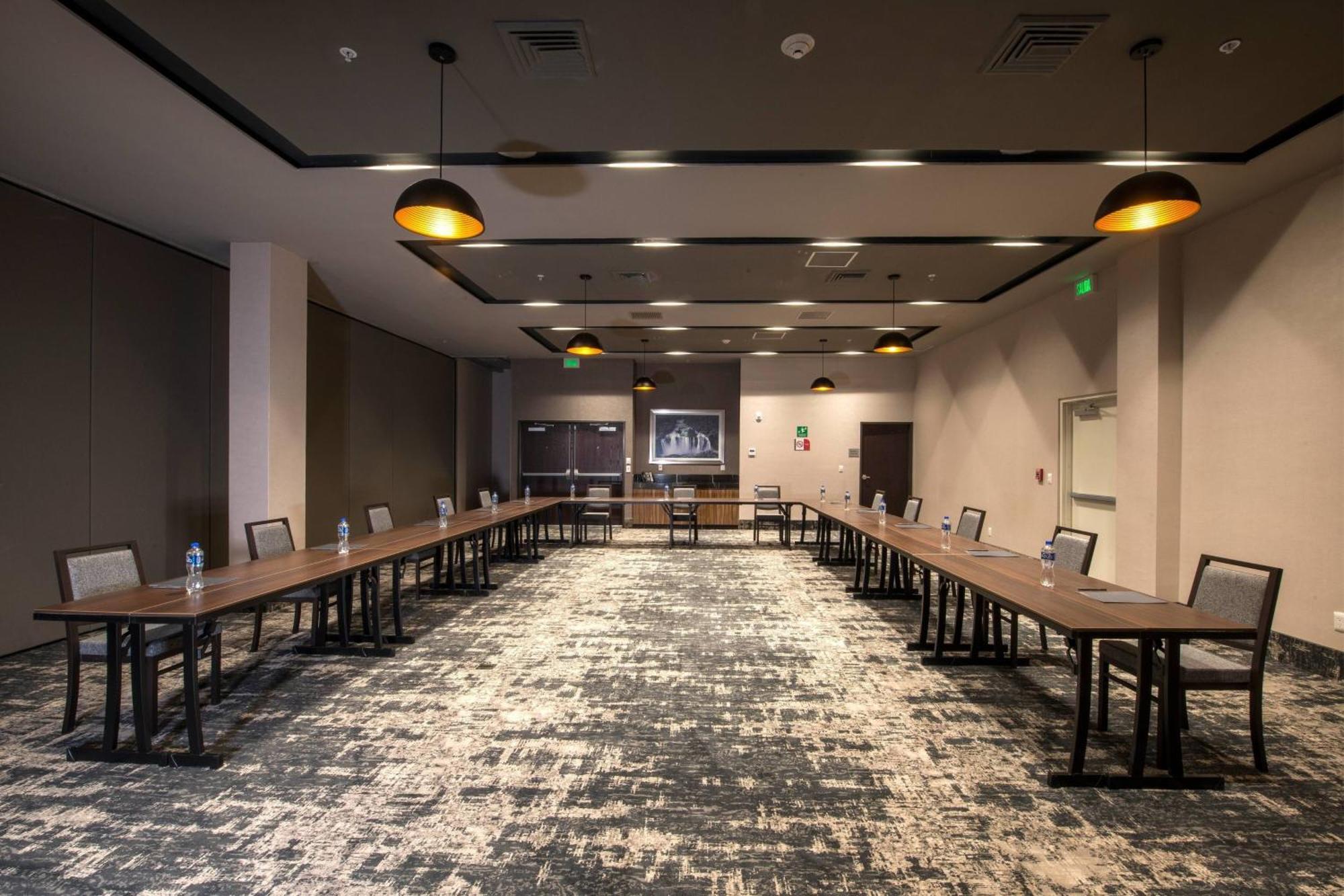 Courtyard By Marriott San Luis Potosi, Los Lagos Dış mekan fotoğraf