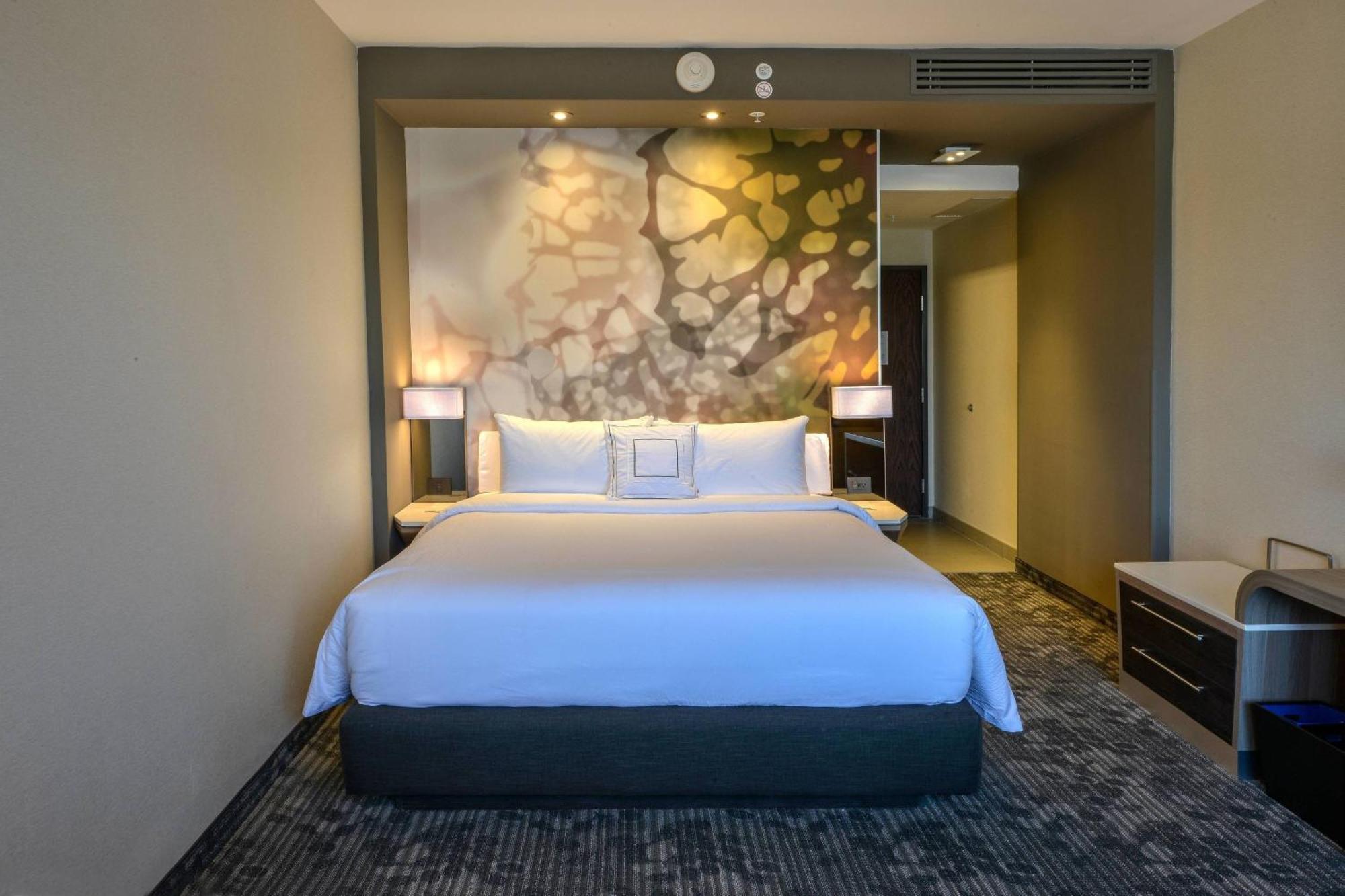 Courtyard By Marriott San Luis Potosi, Los Lagos Dış mekan fotoğraf