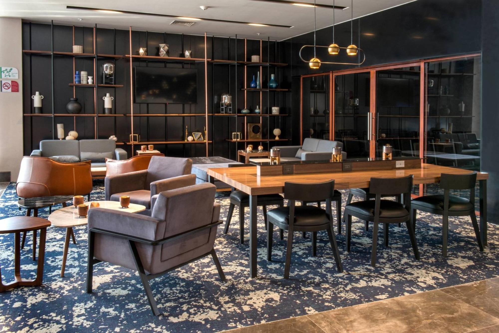 Courtyard By Marriott San Luis Potosi, Los Lagos Dış mekan fotoğraf