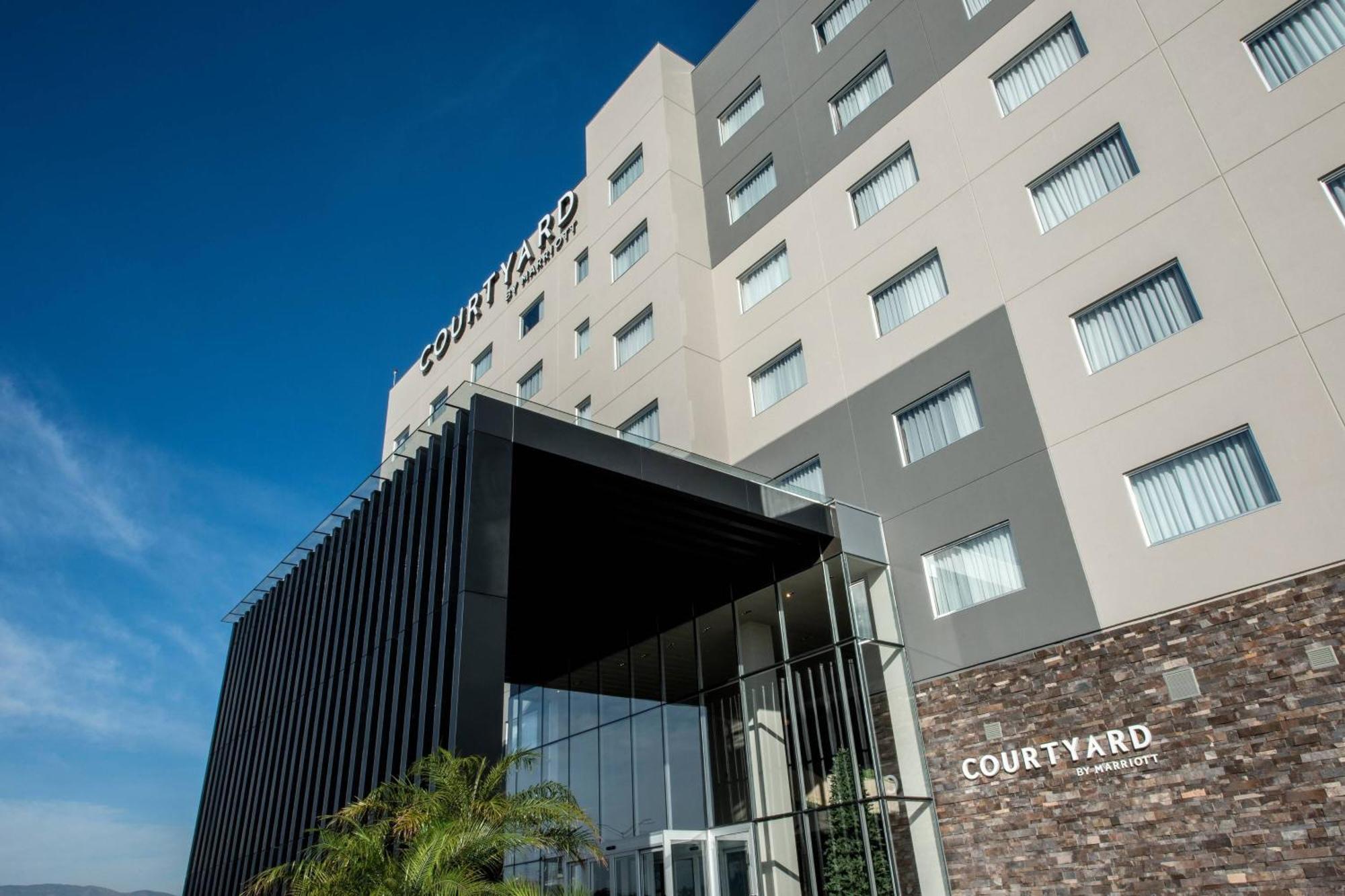 Courtyard By Marriott San Luis Potosi, Los Lagos Dış mekan fotoğraf